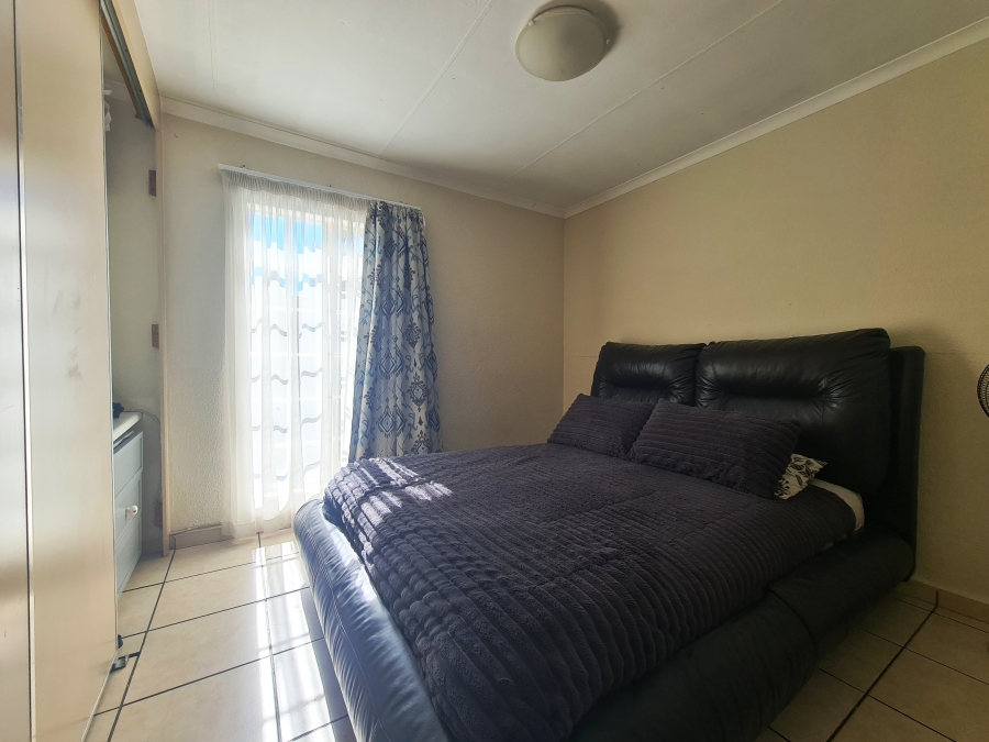 7 Bedroom Property for Sale in Eden Glen Gauteng