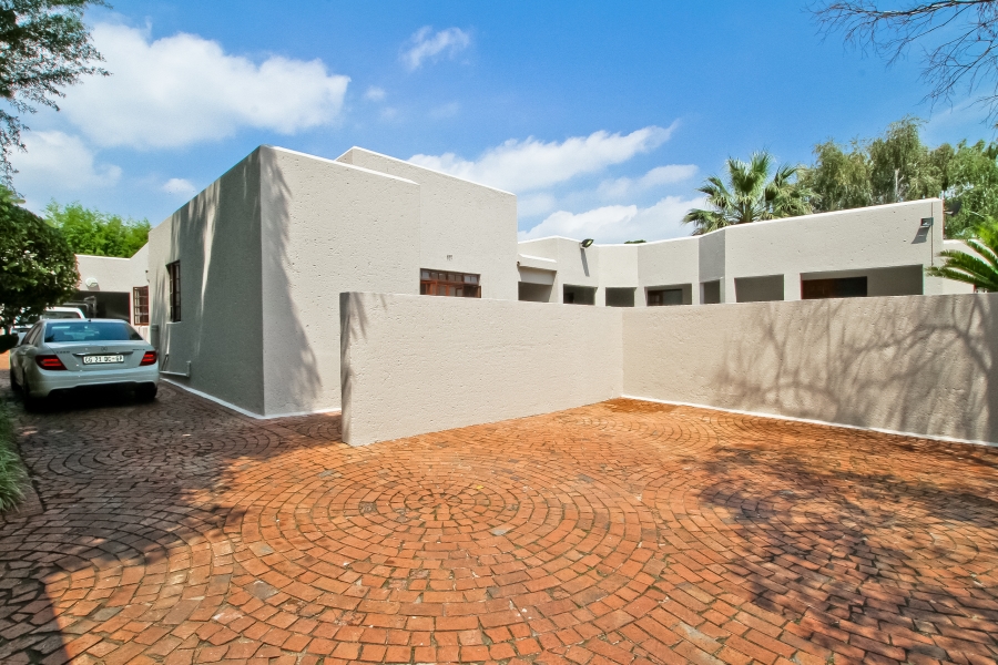 3 Bedroom Property for Sale in Orchards Gauteng