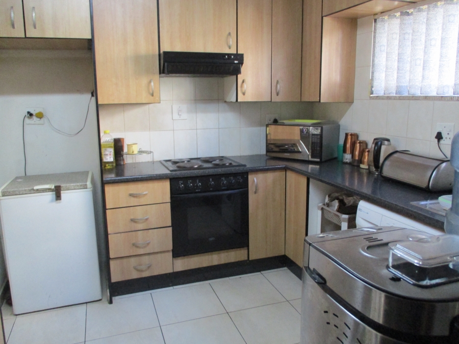 2 Bedroom Property for Sale in Discovery Gauteng