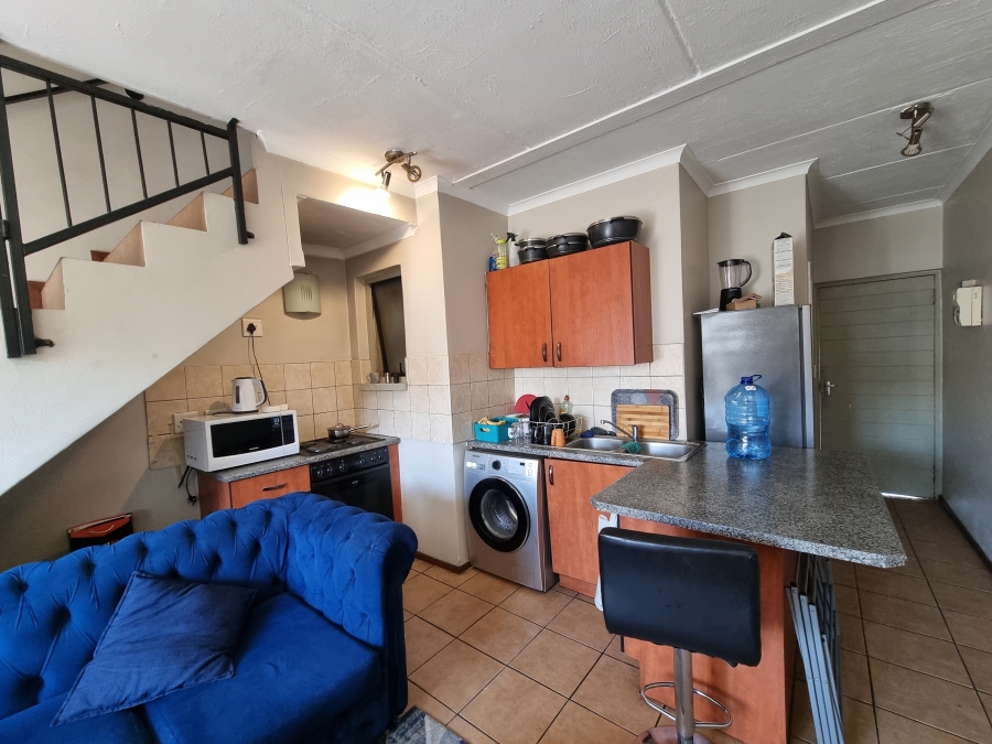 2 Bedroom Property for Sale in Noordwyk Gauteng