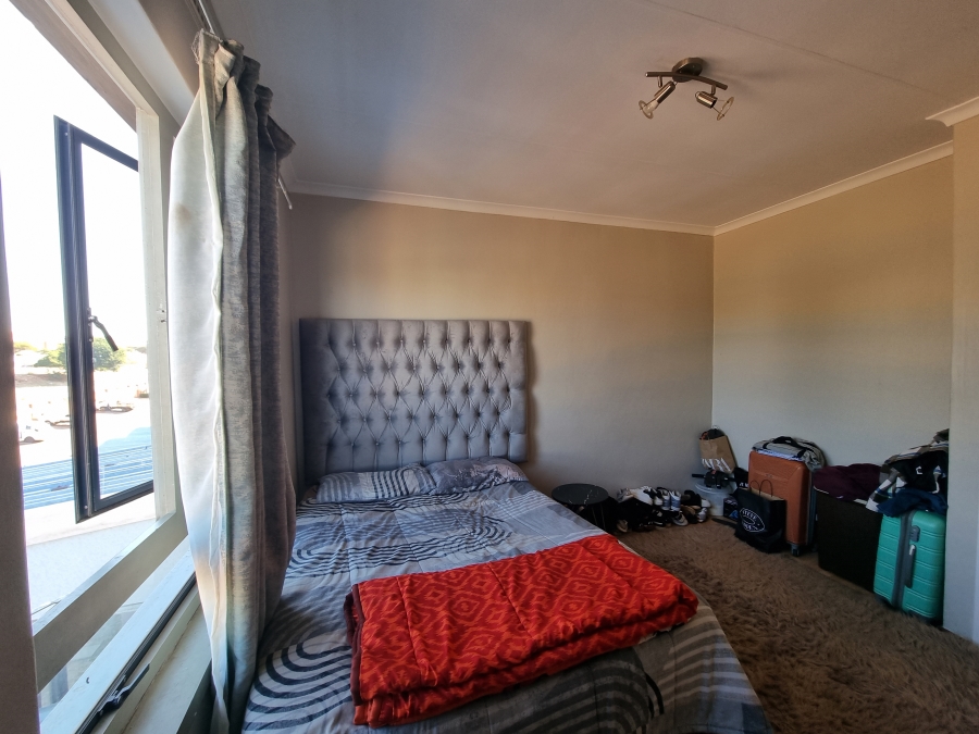 2 Bedroom Property for Sale in Noordwyk Gauteng