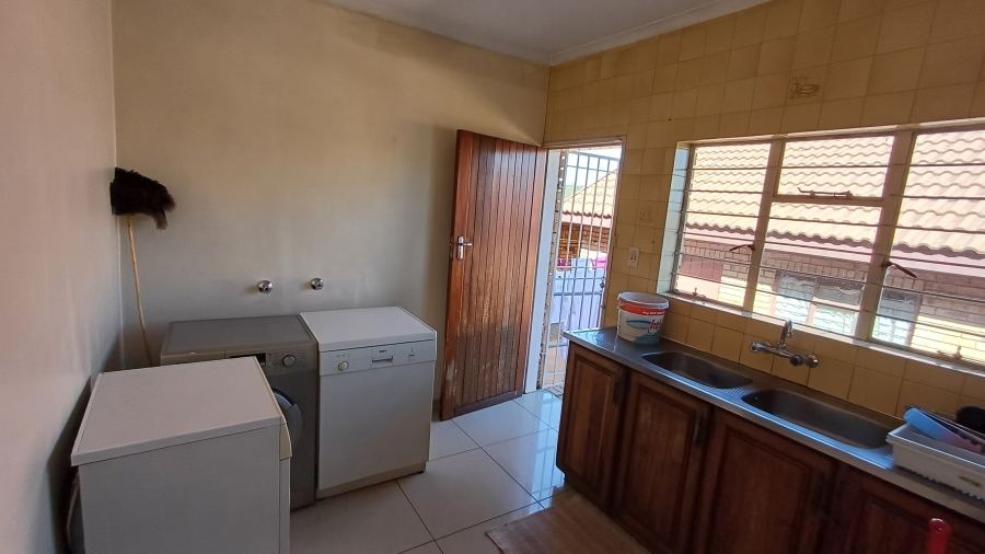 4 Bedroom Property for Sale in Sunninghill Gauteng