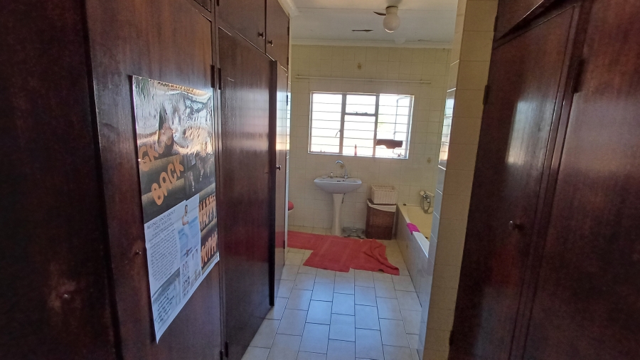 4 Bedroom Property for Sale in Sunninghill Gauteng