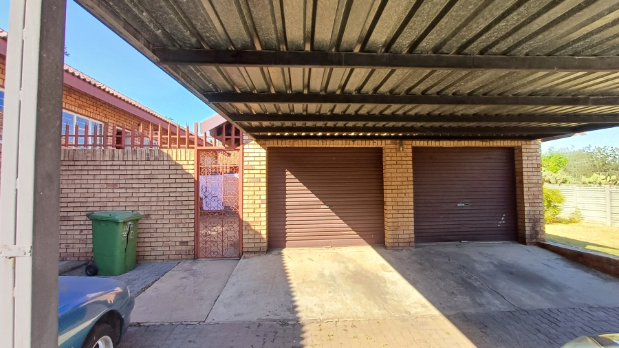 4 Bedroom Property for Sale in Sunninghill Gauteng