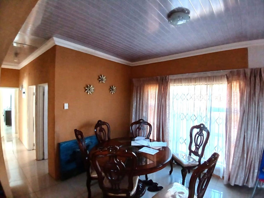 3 Bedroom Property for Sale in Unitas Park Gauteng