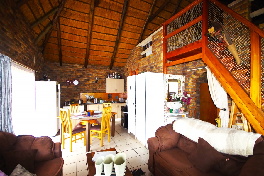 6 Bedroom Property for Sale in Strubenvale Gauteng