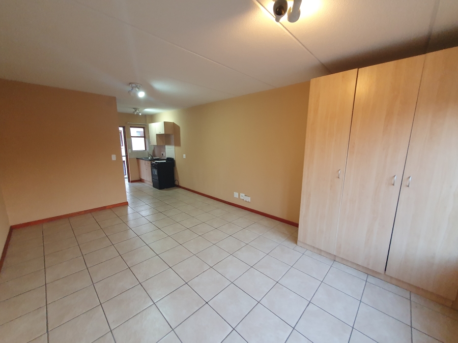 1 Bedroom Property for Sale in Montana Gauteng