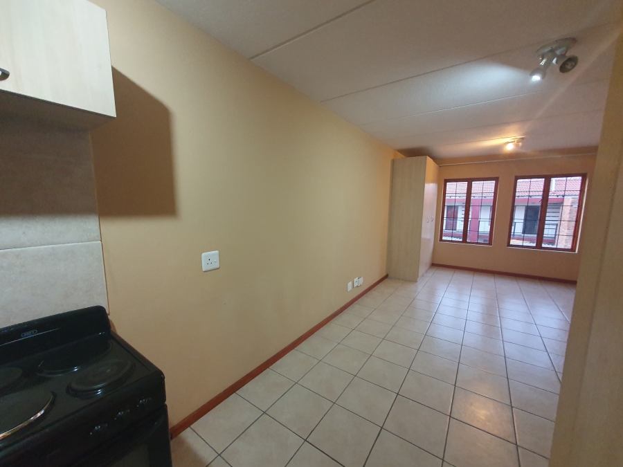 1 Bedroom Property for Sale in Montana Gauteng