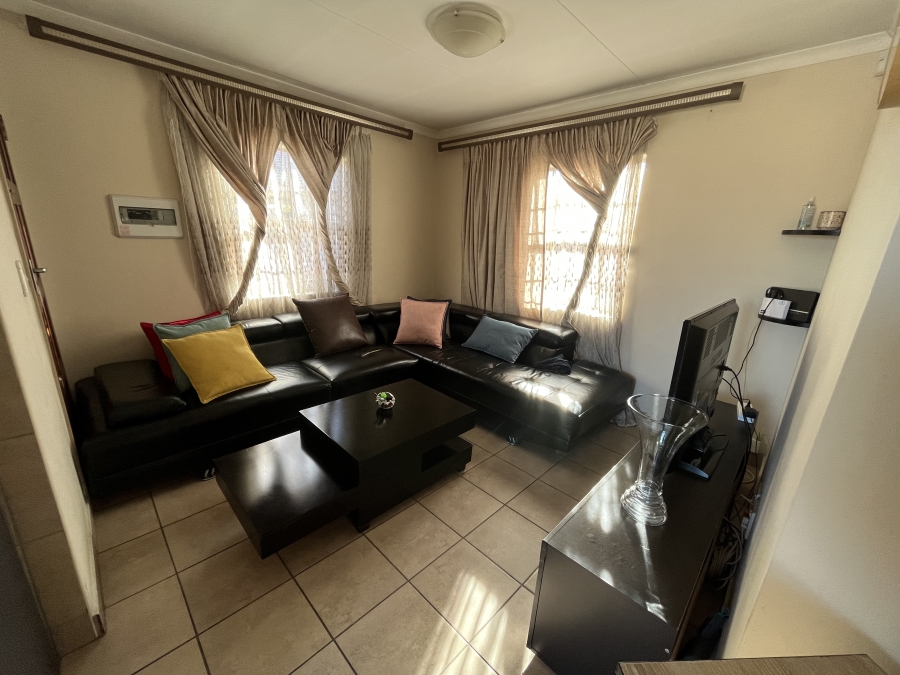 3 Bedroom Property for Sale in Thatch Hill Estate Gauteng