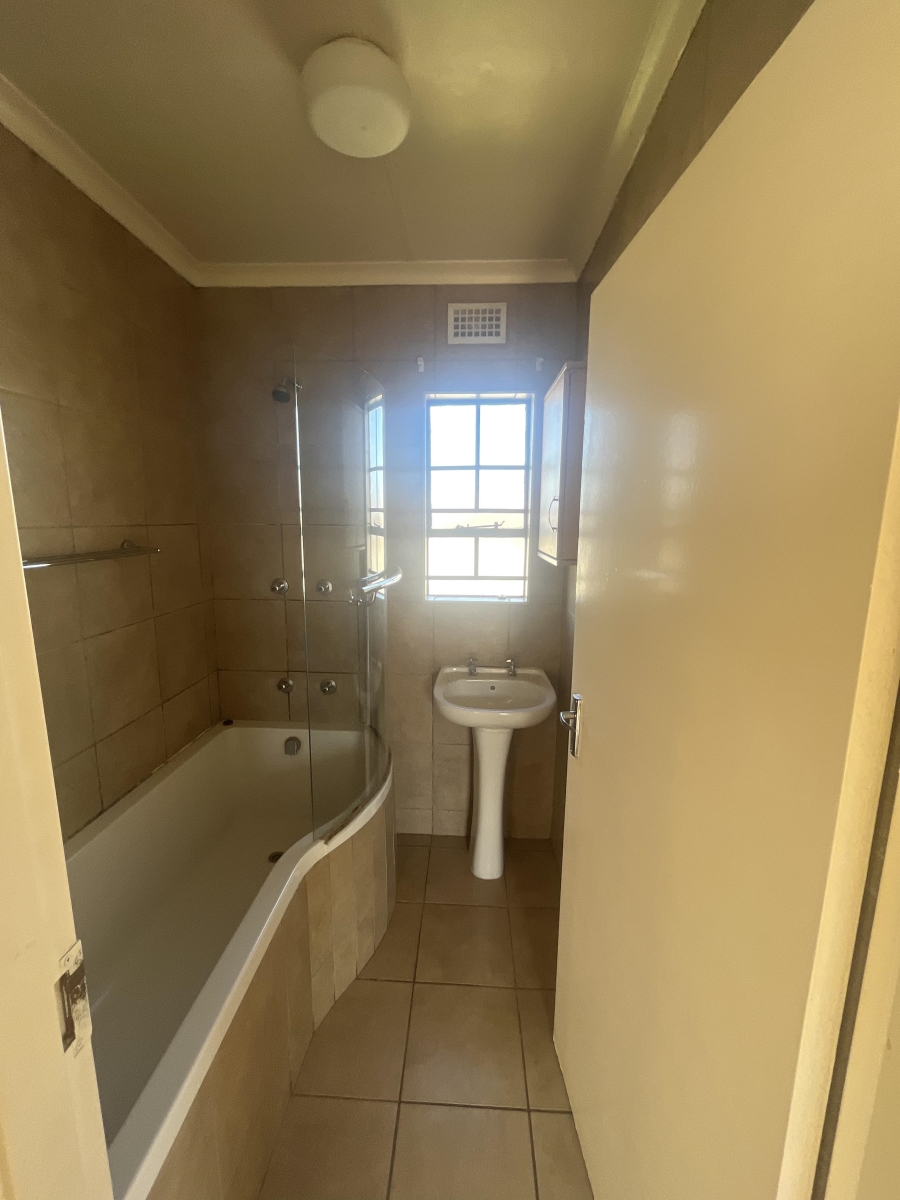 3 Bedroom Property for Sale in Thatch Hill Estate Gauteng