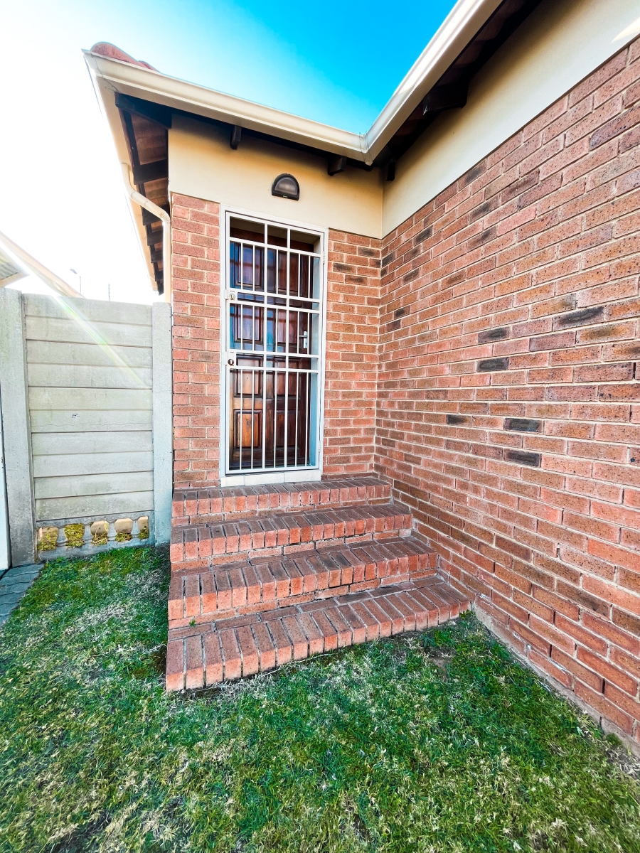 3 Bedroom Property for Sale in Thatch Hill Estate Gauteng