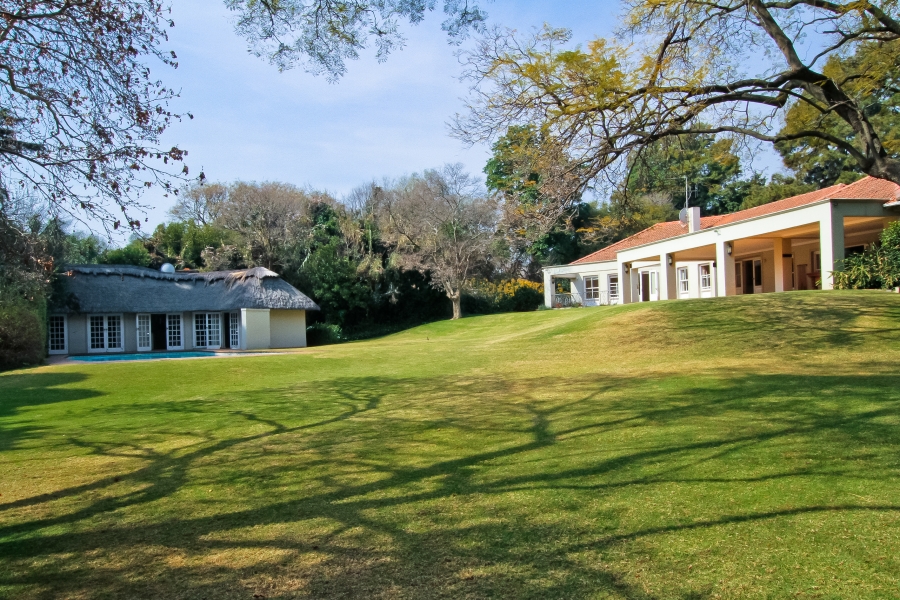 3 Bedroom Property for Sale in Sandhurst Gauteng