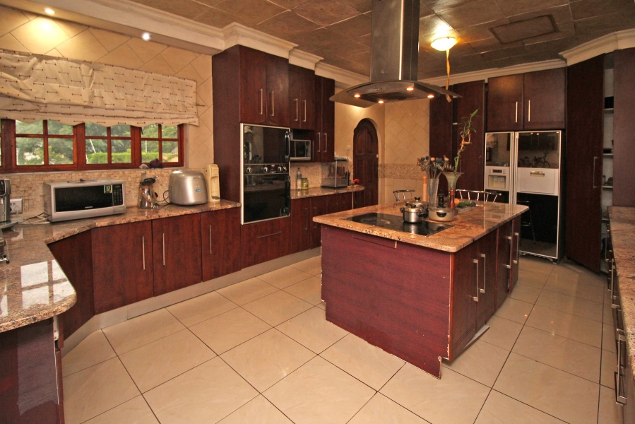 4 Bedroom Property for Sale in Buccleuch Gauteng