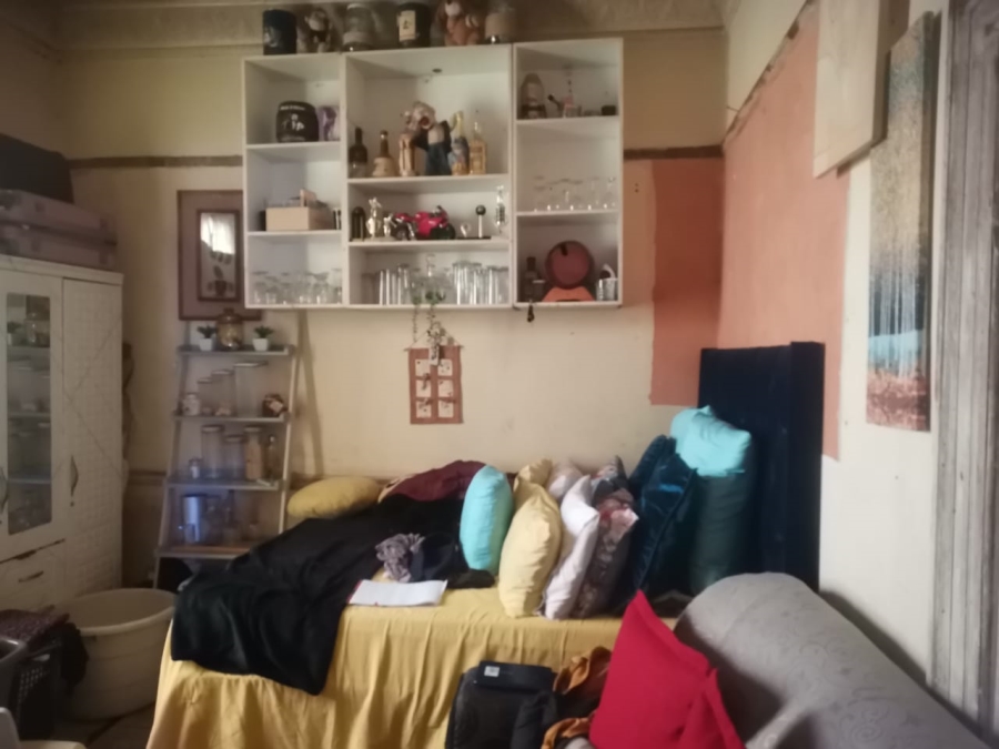 10 Bedroom Property for Sale in Crystal Park Gauteng