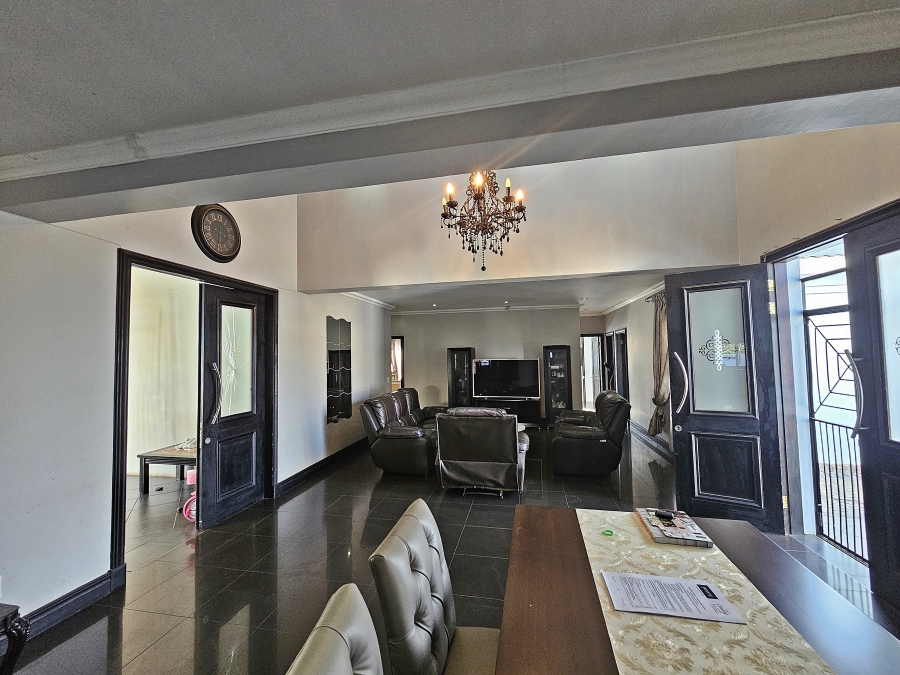 4 Bedroom Property for Sale in Raslouw Gauteng