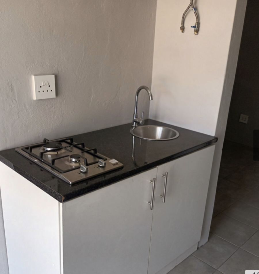 To Let 1 Bedroom Property for Rent in Brakpan Central Gauteng