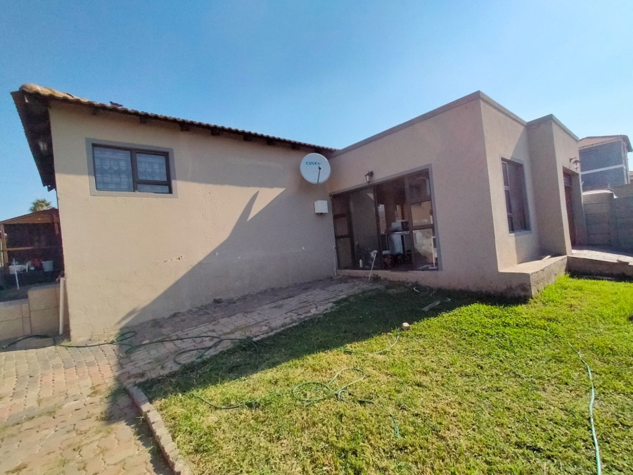 3 Bedroom Property for Sale in Cosmo City Gauteng