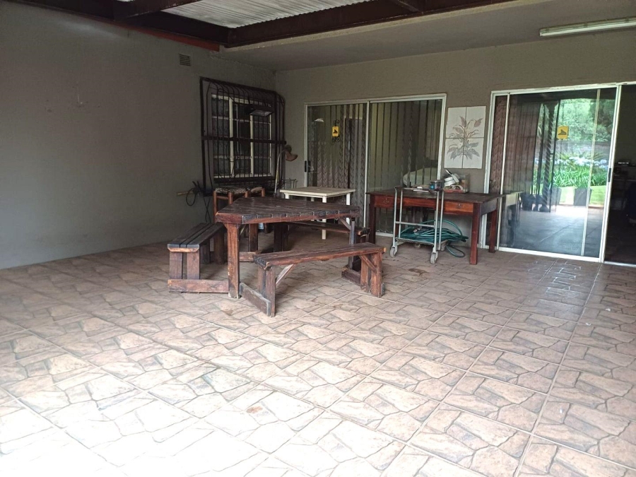 3 Bedroom Property for Sale in Unitas Park Gauteng