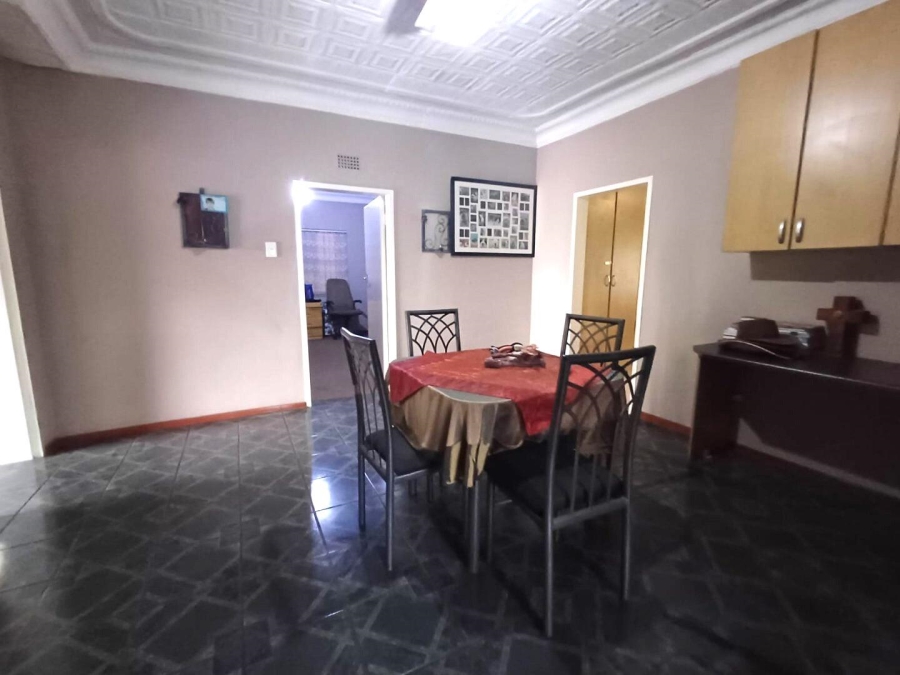 3 Bedroom Property for Sale in Unitas Park Gauteng