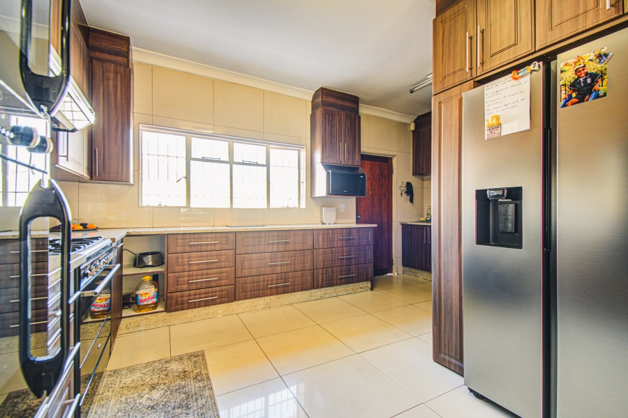 4 Bedroom Property for Sale in Hurlyvale Gauteng