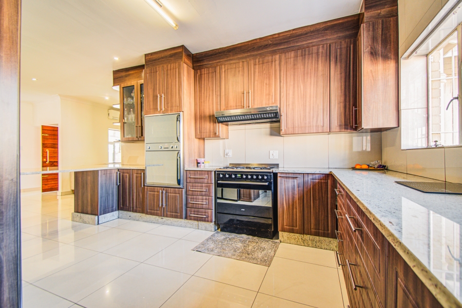 4 Bedroom Property for Sale in Hurlyvale Gauteng