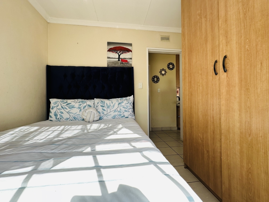 3 Bedroom Property for Sale in Clayville Gauteng