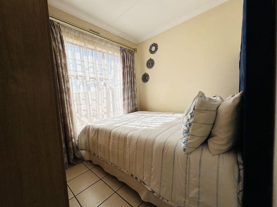 3 Bedroom Property for Sale in Clayville Gauteng