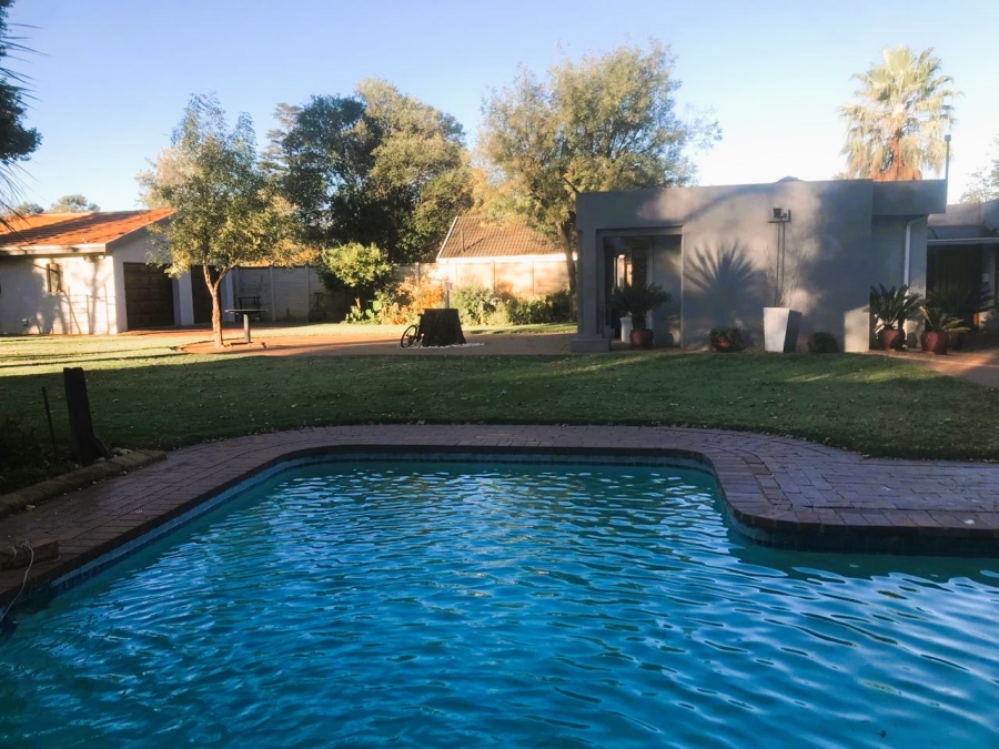 5 Bedroom Property for Sale in Arcon Park Gauteng