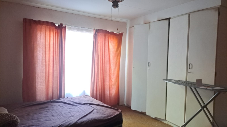 5 Bedroom Property for Sale in Ninapark Gauteng