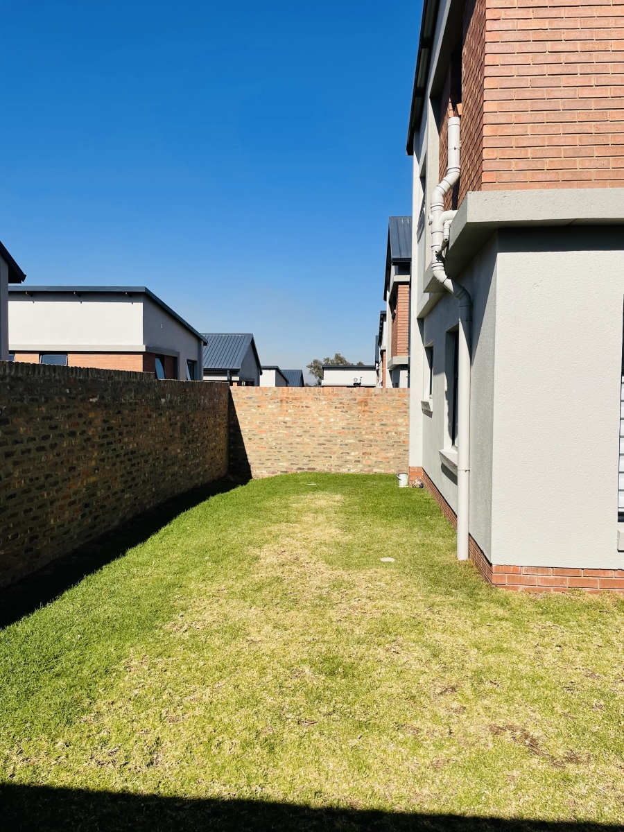 To Let 4 Bedroom Property for Rent in Carlswald Gauteng