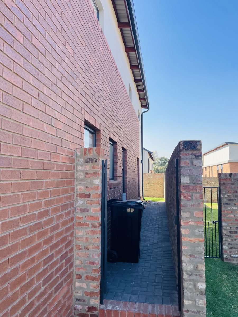 To Let 4 Bedroom Property for Rent in Carlswald Gauteng