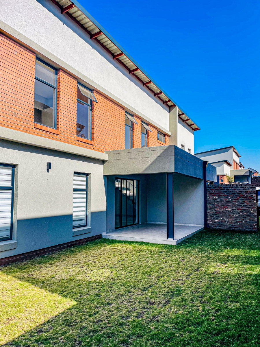 To Let 4 Bedroom Property for Rent in Carlswald Gauteng