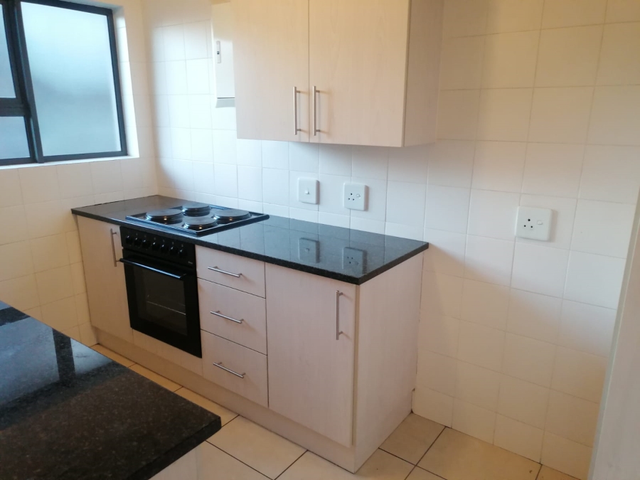 1 Bedroom Property for Sale in Edenvale Central Gauteng