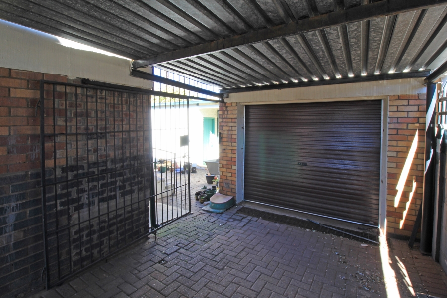 3 Bedroom Property for Sale in Crosby Gauteng