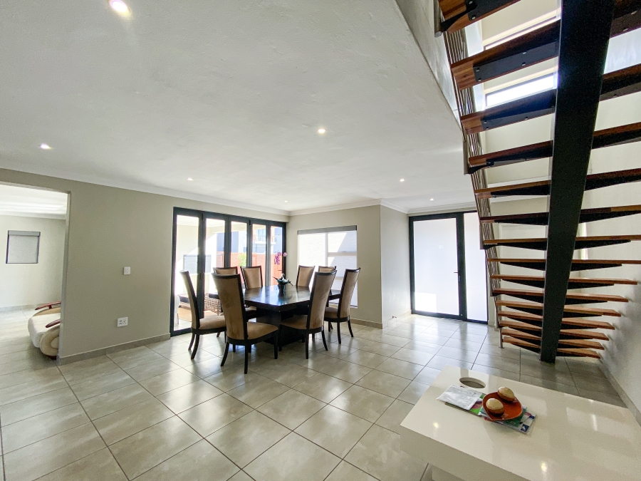 To Let 4 Bedroom Property for Rent in Six Fountains Residential Estate Gauteng