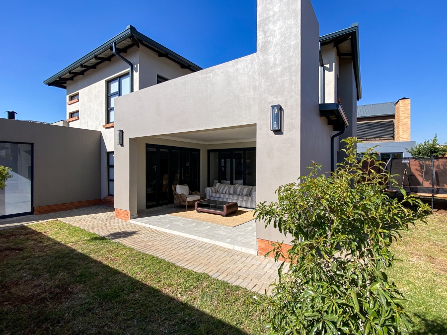 To Let 4 Bedroom Property for Rent in Six Fountains Residential Estate Gauteng