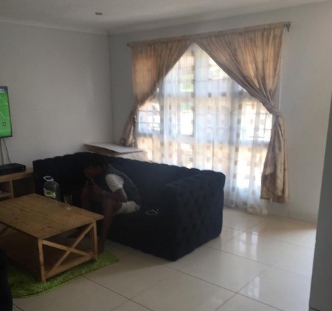 2 Bedroom Property for Sale in Klopperpark Gauteng