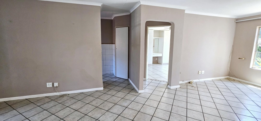 3 Bedroom Property for Sale in Die Hoewes Gauteng