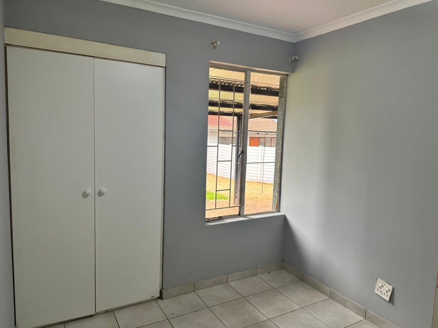 3 Bedroom Property for Sale in Heuweloord Gauteng