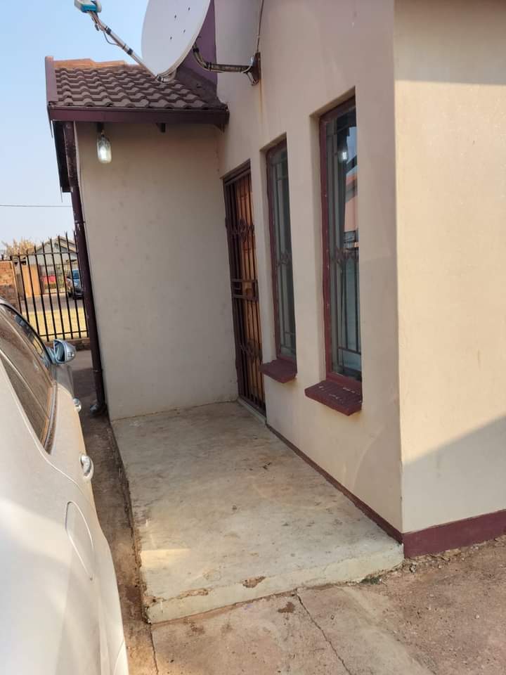 2 Bedroom Property for Sale in Soshanguve A Gauteng