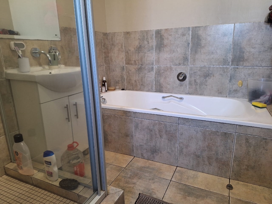 2 Bedroom Property for Sale in Rivonia Gauteng