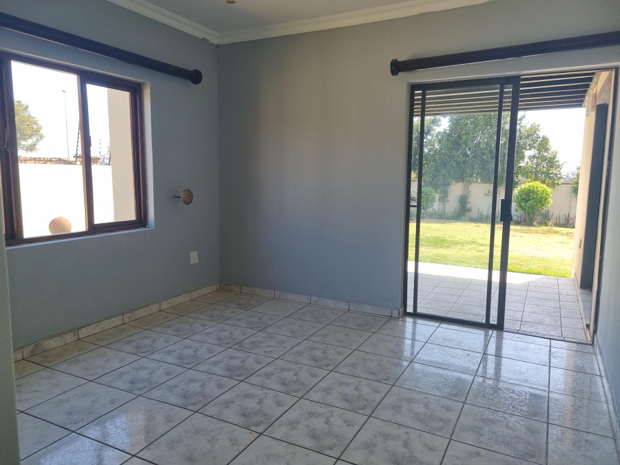 4 Bedroom Property for Sale in Willow Acres Gauteng