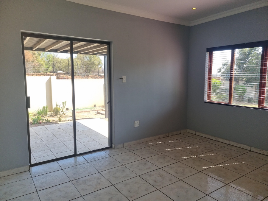 4 Bedroom Property for Sale in Willow Acres Gauteng