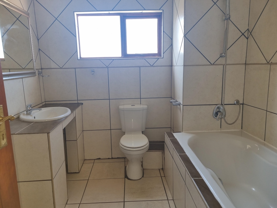 4 Bedroom Property for Sale in Willow Acres Gauteng