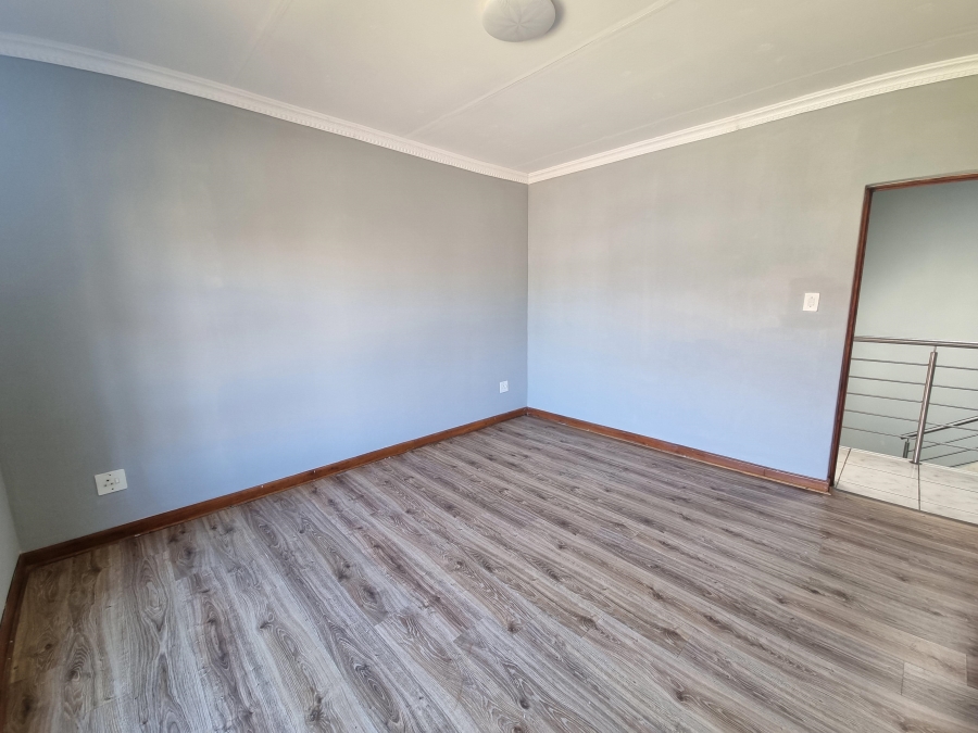 4 Bedroom Property for Sale in Willow Acres Gauteng