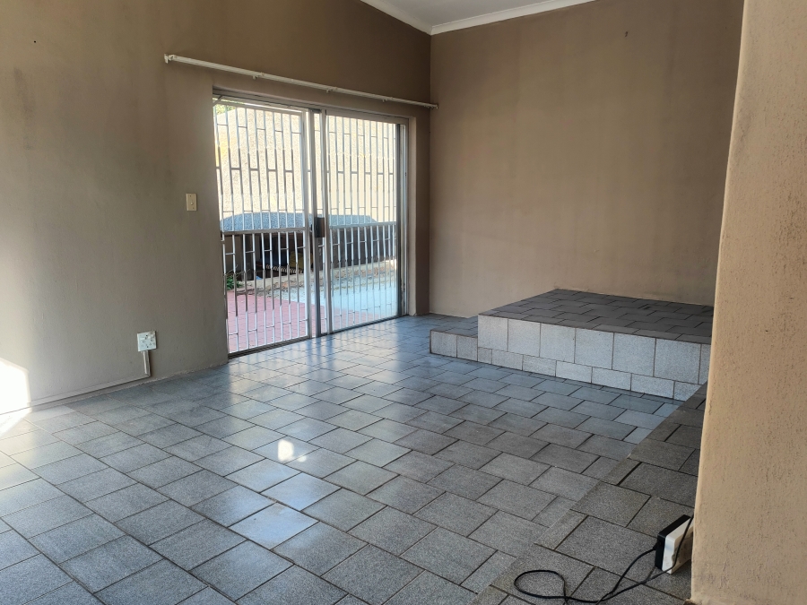 To Let 2 Bedroom Property for Rent in Silverton Gauteng