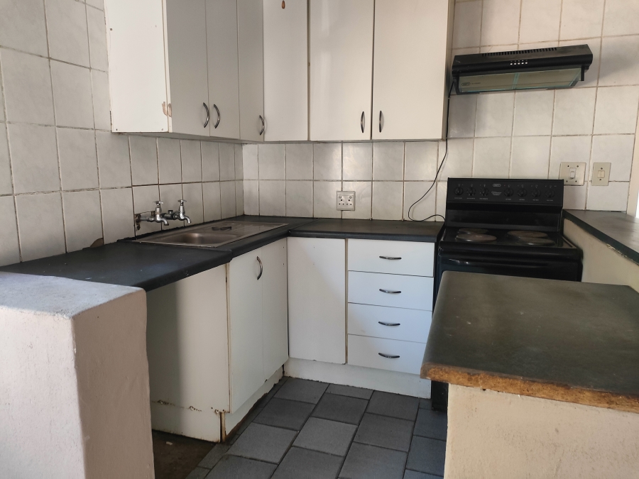 To Let 2 Bedroom Property for Rent in Silverton Gauteng