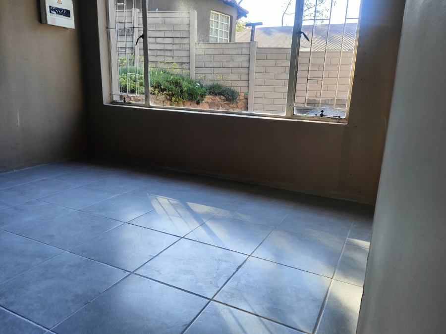 To Let 2 Bedroom Property for Rent in Silverton Gauteng