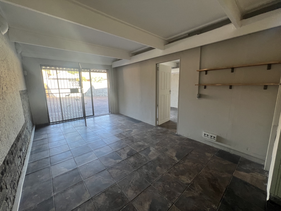 To Let 2 Bedroom Property for Rent in Rangeview Gauteng