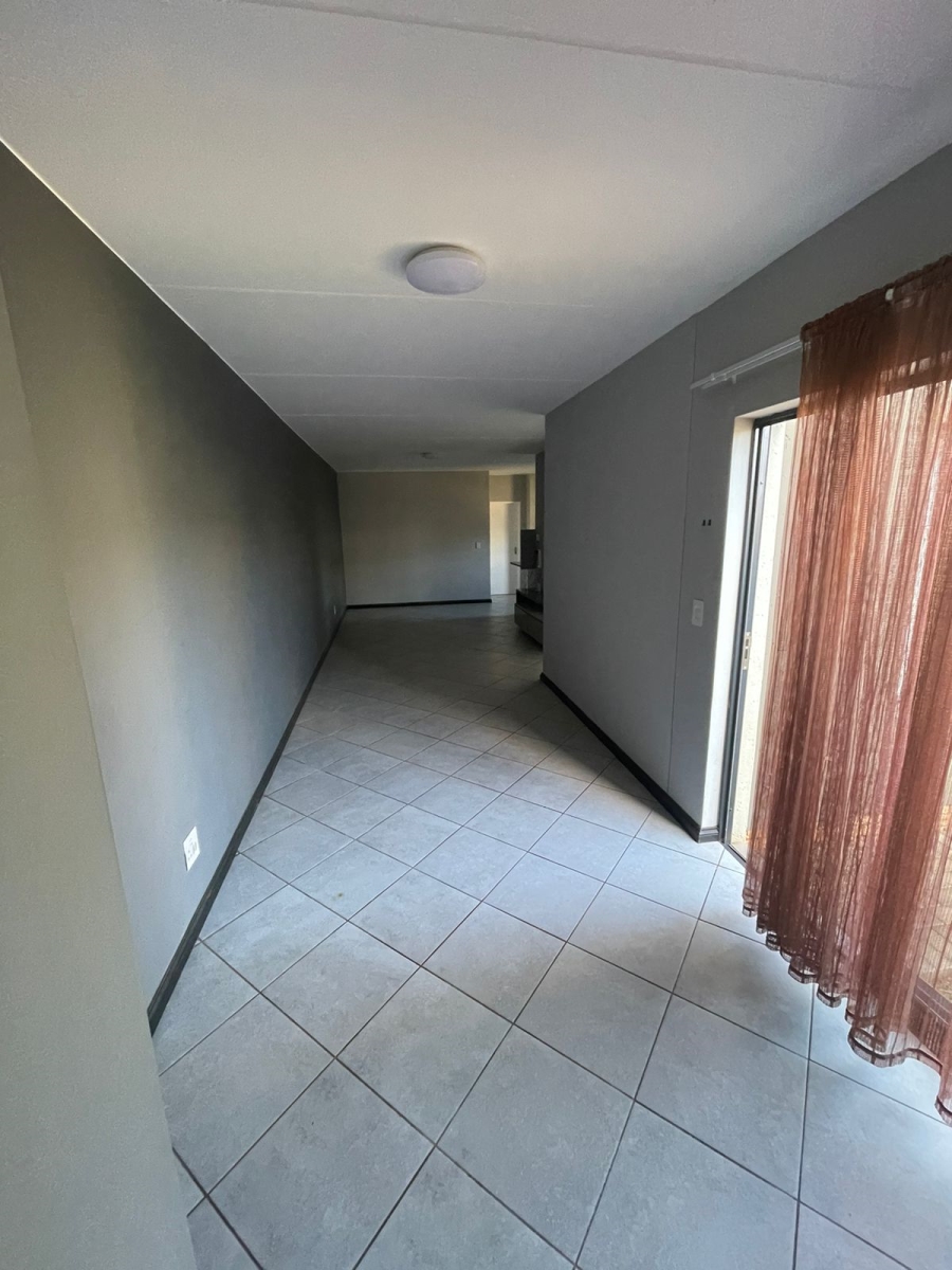 To Let 2 Bedroom Property for Rent in Norton Home Estate AH Gauteng